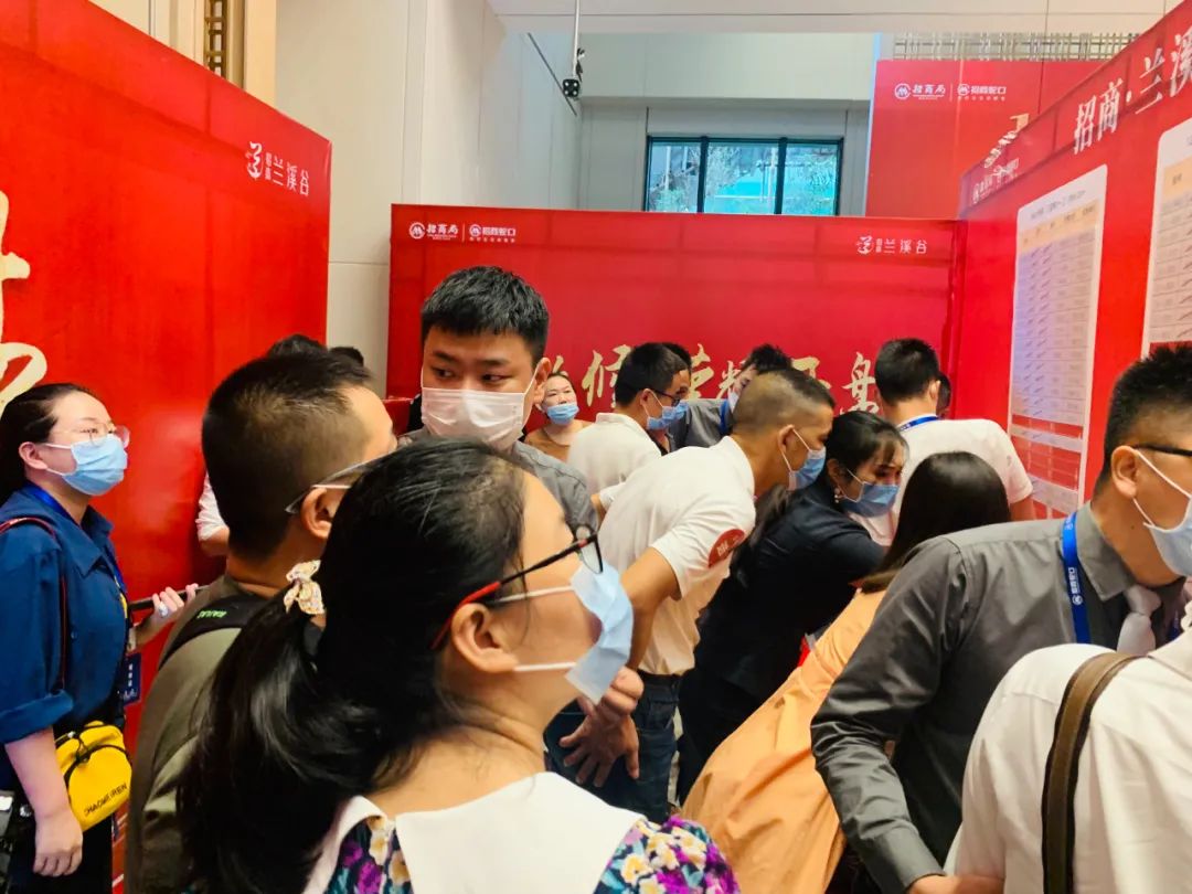 现场气氛火爆：顶级选手油然而生的简单介绍